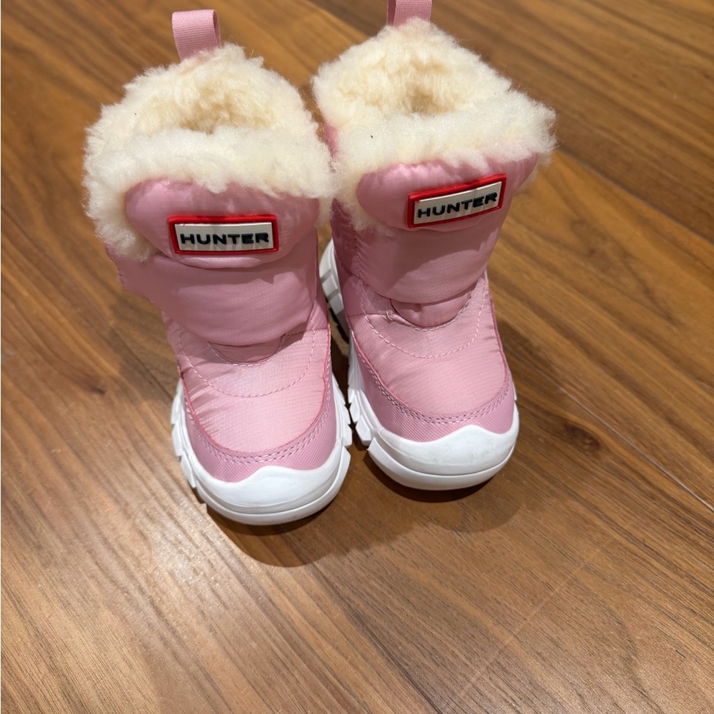 Hunter Toddler girl punk winter boots in perfect condition